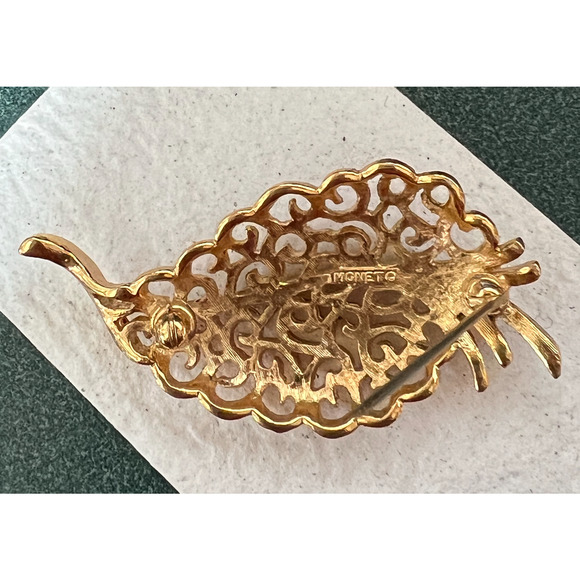 Monet Paisley Filigree Openwork Leaf and Branch Brooch Gold Tone - Picture 2 of 8